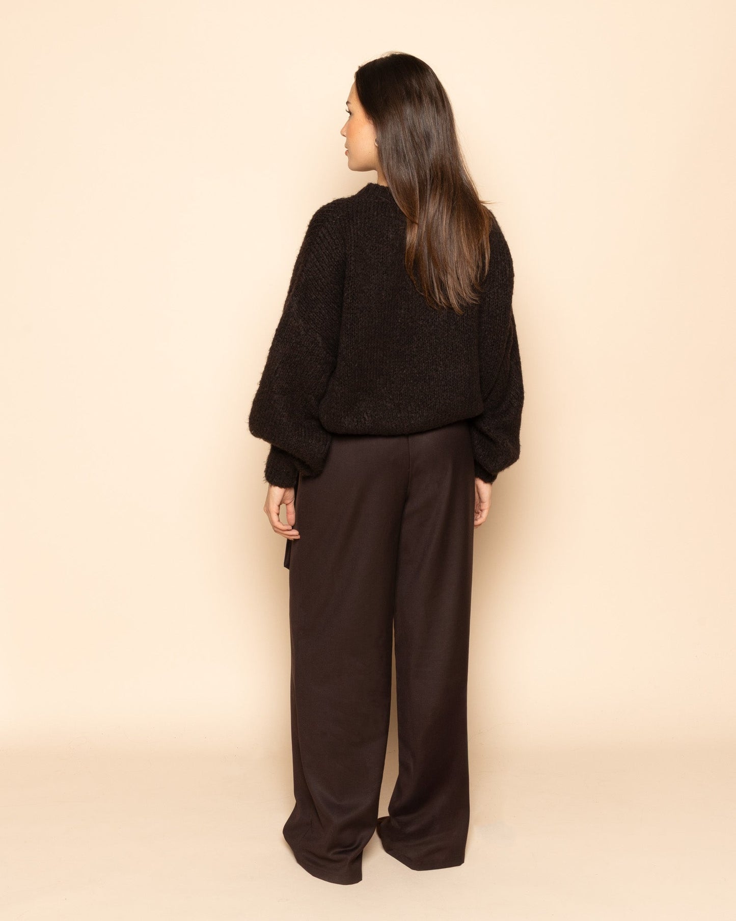 PHOEBE BUCKLE STRAIGHT LEG PANTALON BRUIN