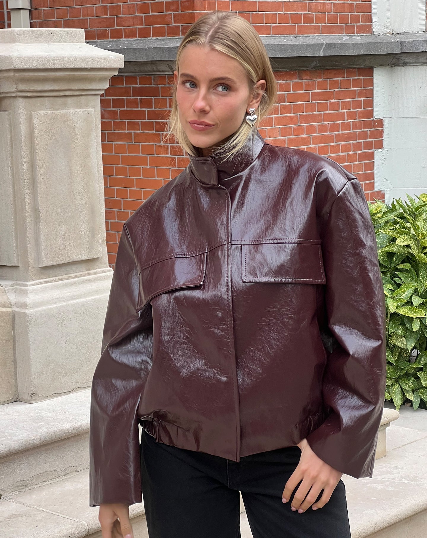MILOU LACQUER JACKET BURGUNDY