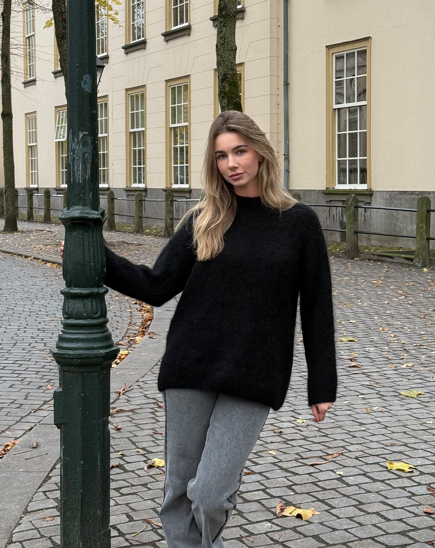LEAH MOHAIR KNIT ZWART