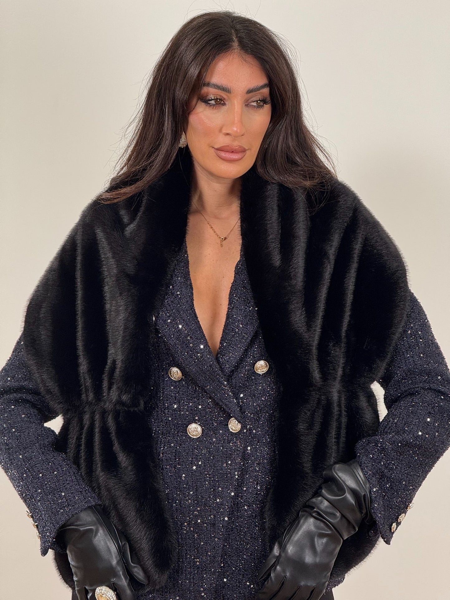 Scialle nero Ecopelliccia PJ333