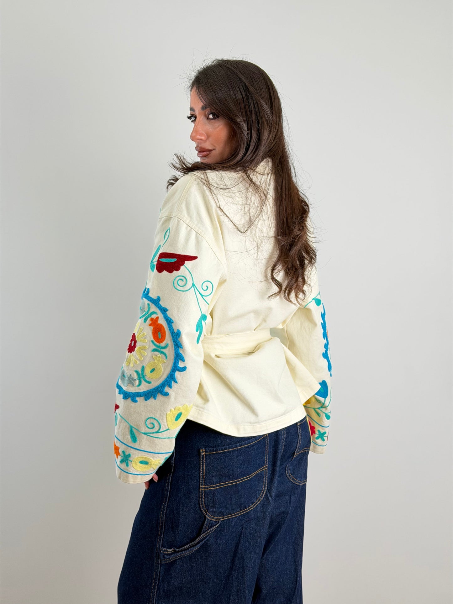 Giacca panna ricami multi color 13227