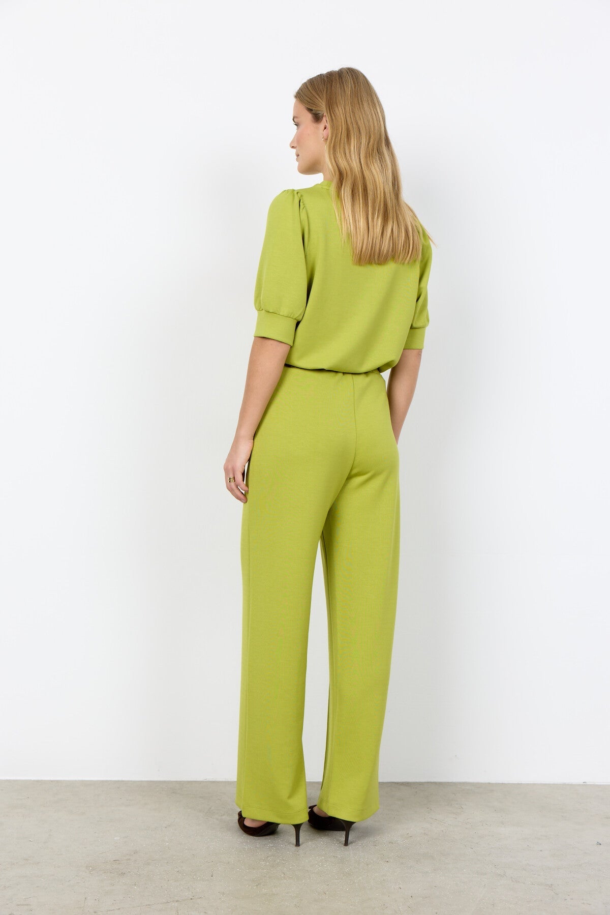 Elena™ – Blusa de Felpa con Mangas Cortas Verde