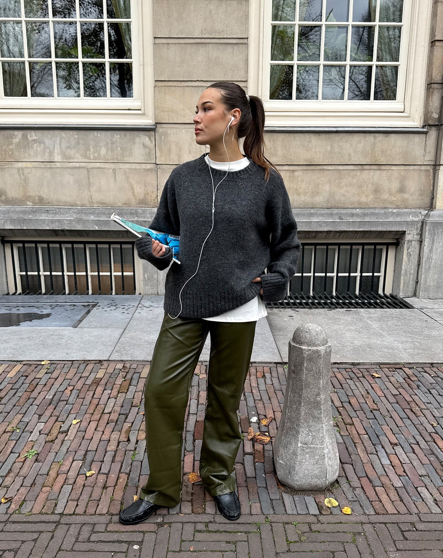 KATIE LIQUID LEATHER STRAIGHT LEG PANTS OLIJFGROEN