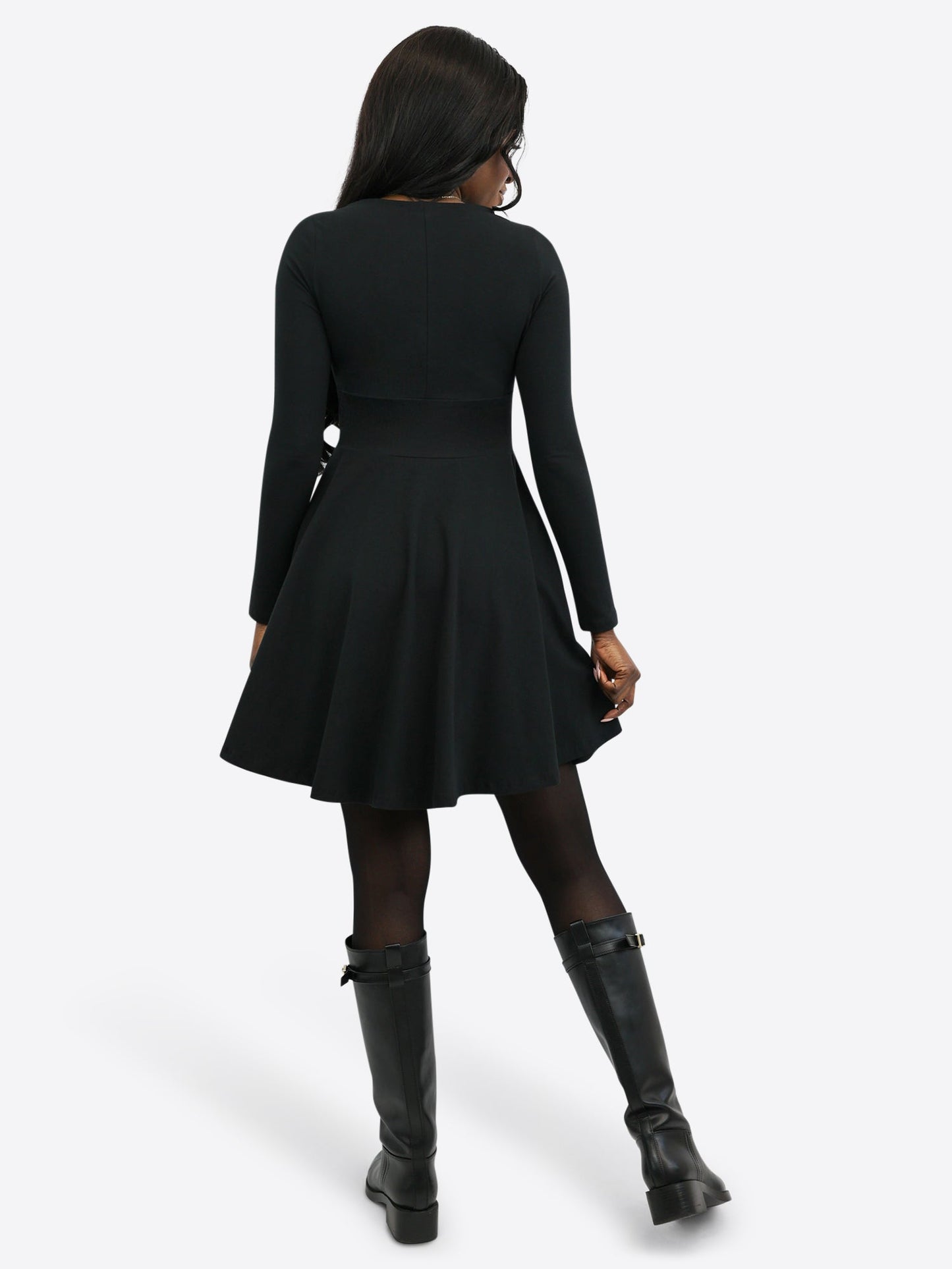 ELARA™ | Vestido entallado con falda fluida
