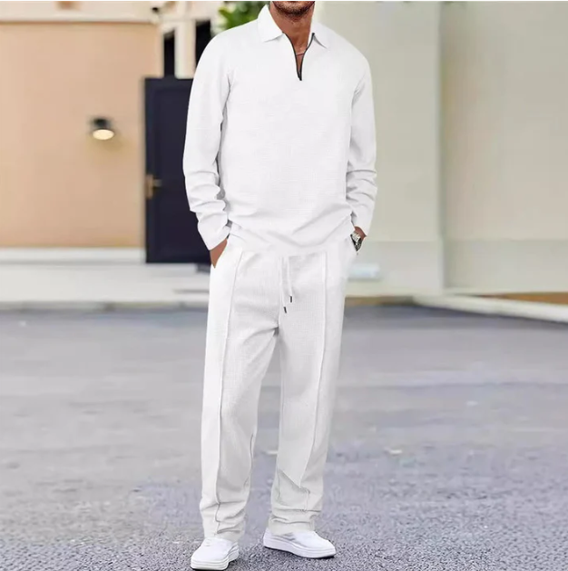 Conjunto sudadera y pantalón de corte recto