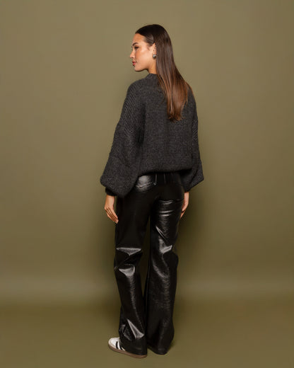 LIQUID LEATHER STRAIGHT LEG PANTS PETITE ZWART