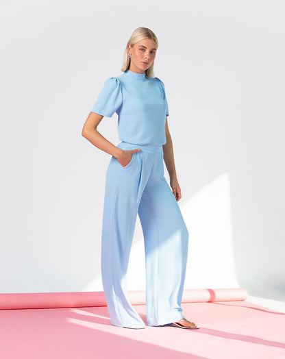 JULIE SHORT SLEEVE TOP LICHTBLAUW