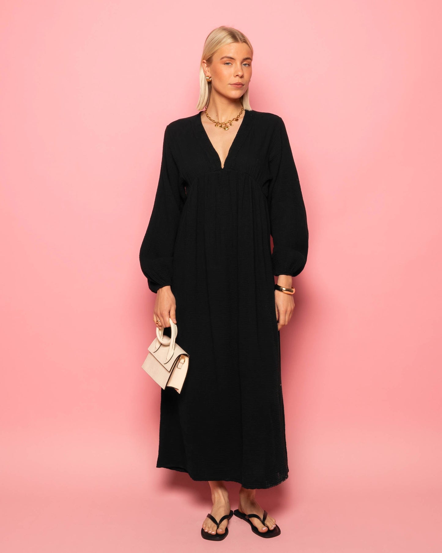 MOUSSELINE FLOWER TAPE MAXI DRESS ZWART