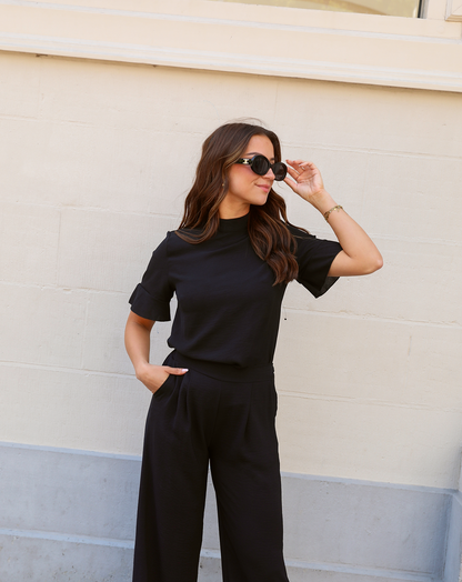 JULIE RUFFLE TOP ZWART