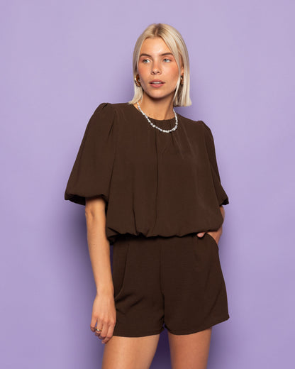 JULIE BUBBLE HEM TOP BRUIN