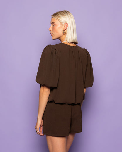 JULIE BUBBLE HEM TOP BRUIN