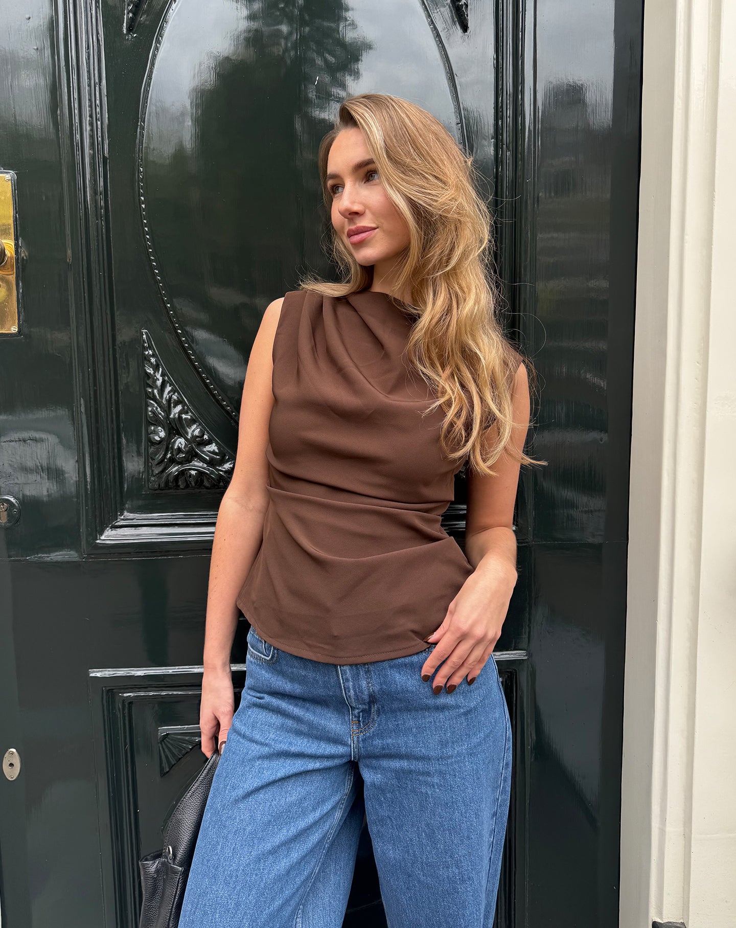 SOFIA RUCHED TOP DONKERBRUIN