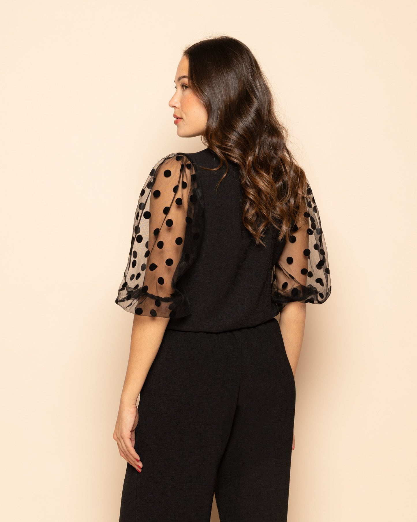 JULIE MESH DOT PUFF SLEEVE TOP ZWART