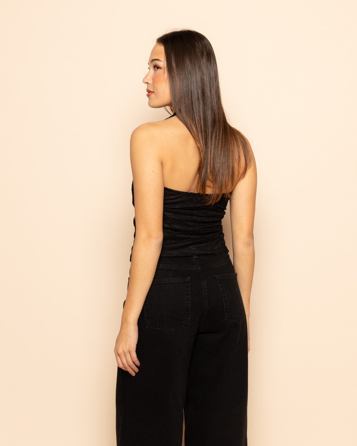 LACE HALTER TOP ZWART
