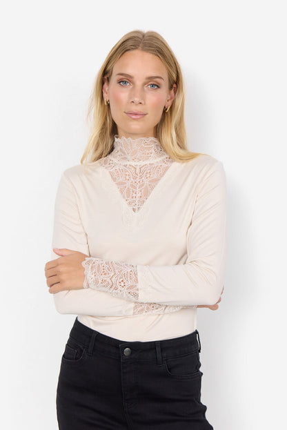 Alba™ – Camiseta de Encaje con Escote en V Beige