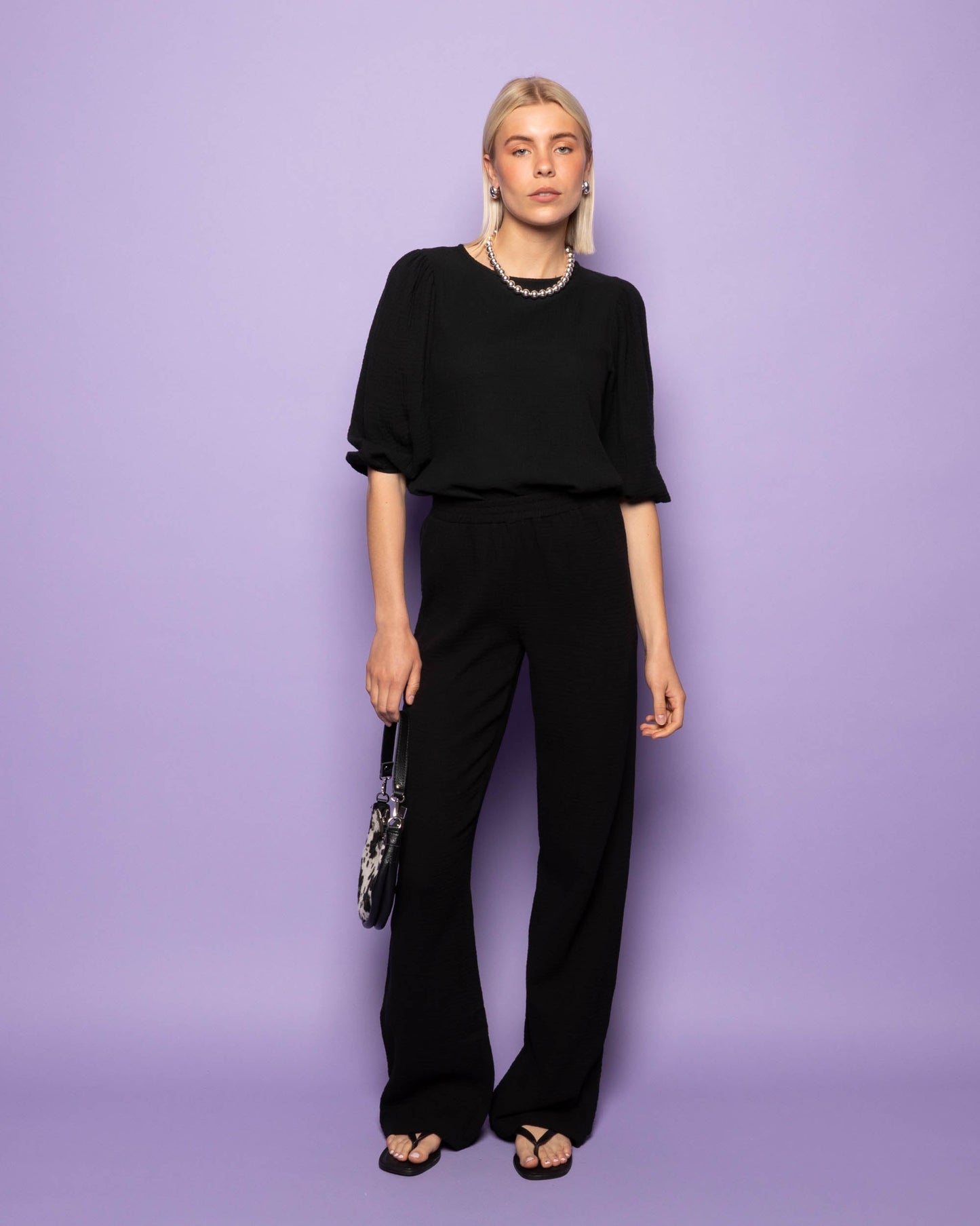 MELODY MOUSSELINE STRAIGHT LEG PANTS ZWART