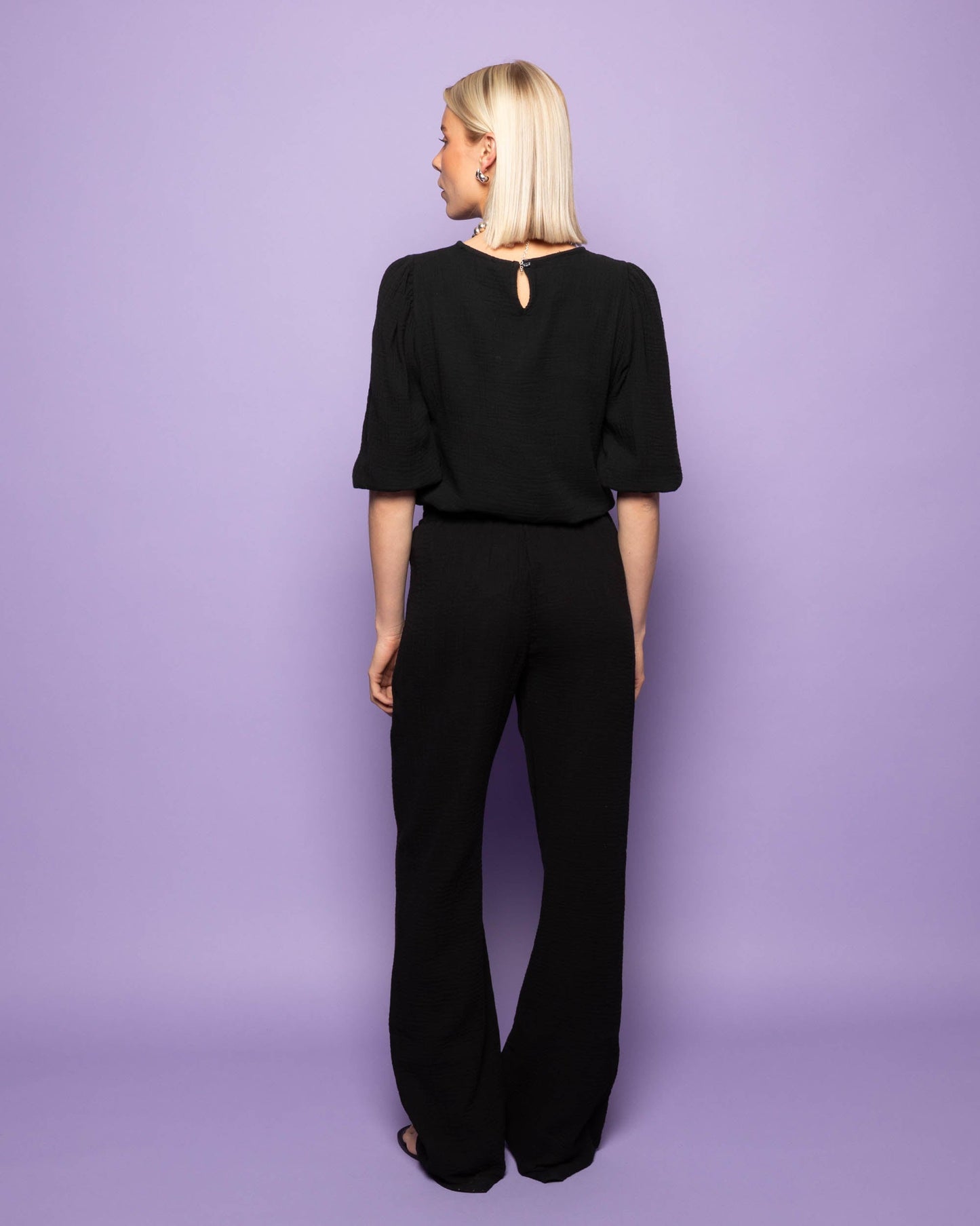 MELODY MOUSSELINE STRAIGHT LEG PANTS ZWART