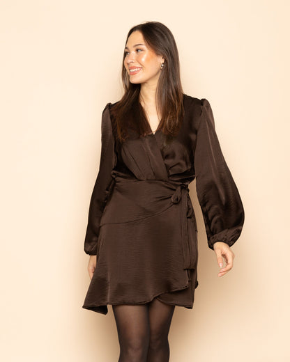 ELINE SATIN CRINKLE WRAP DRESS BRUIN
