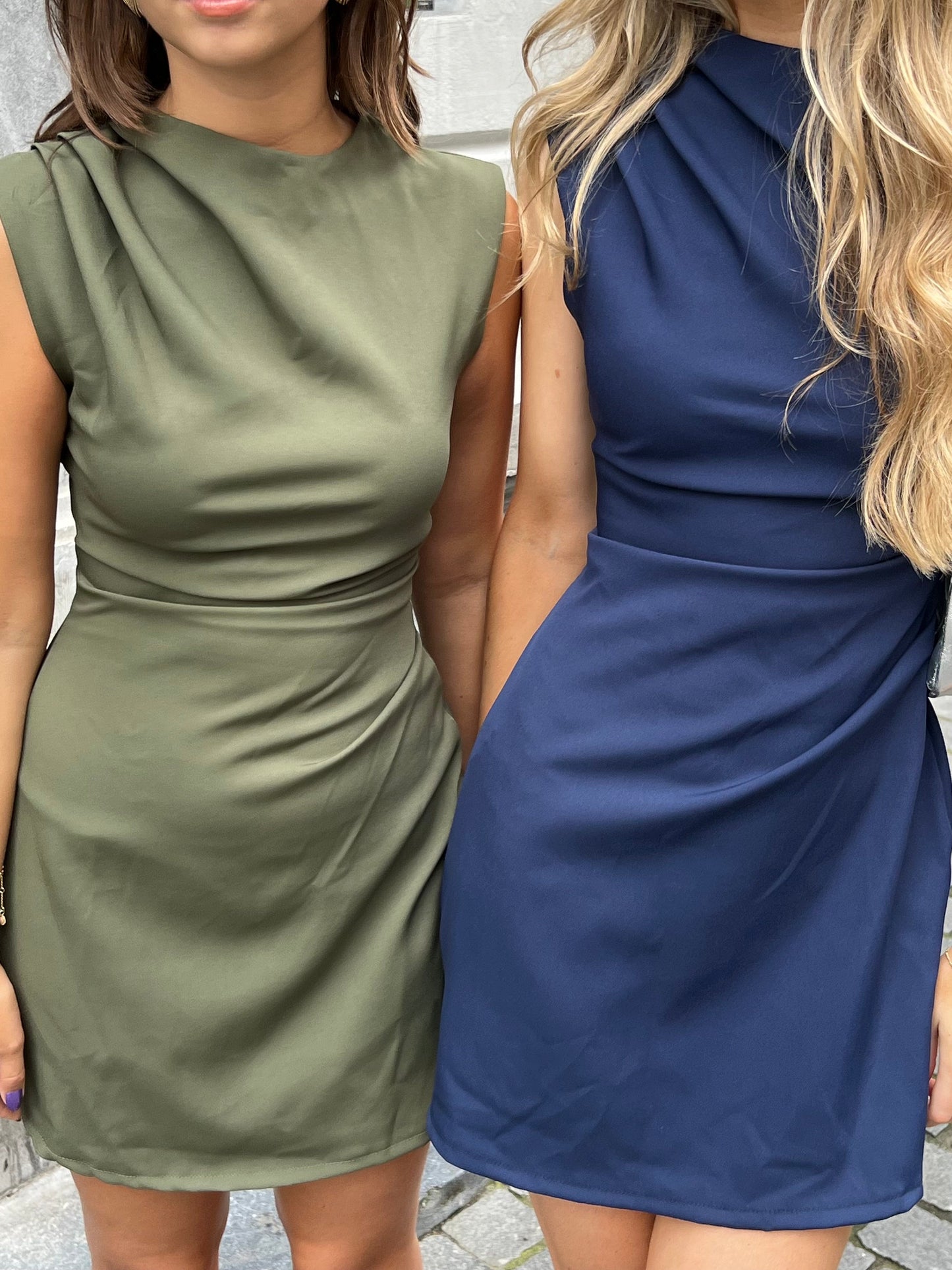 SOFIA RUCHED DRESS TALL MARINEBLAUW