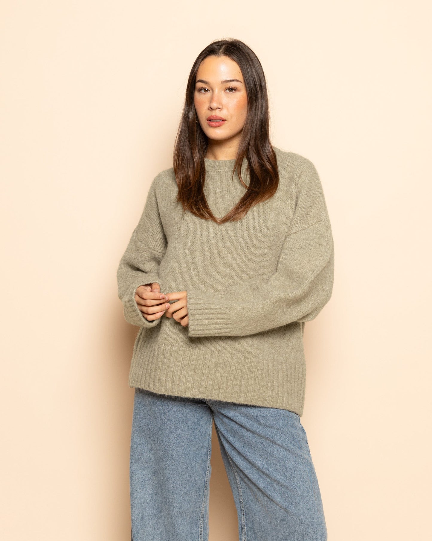 BIANCA BOXY KNIT OLIJFGROEN