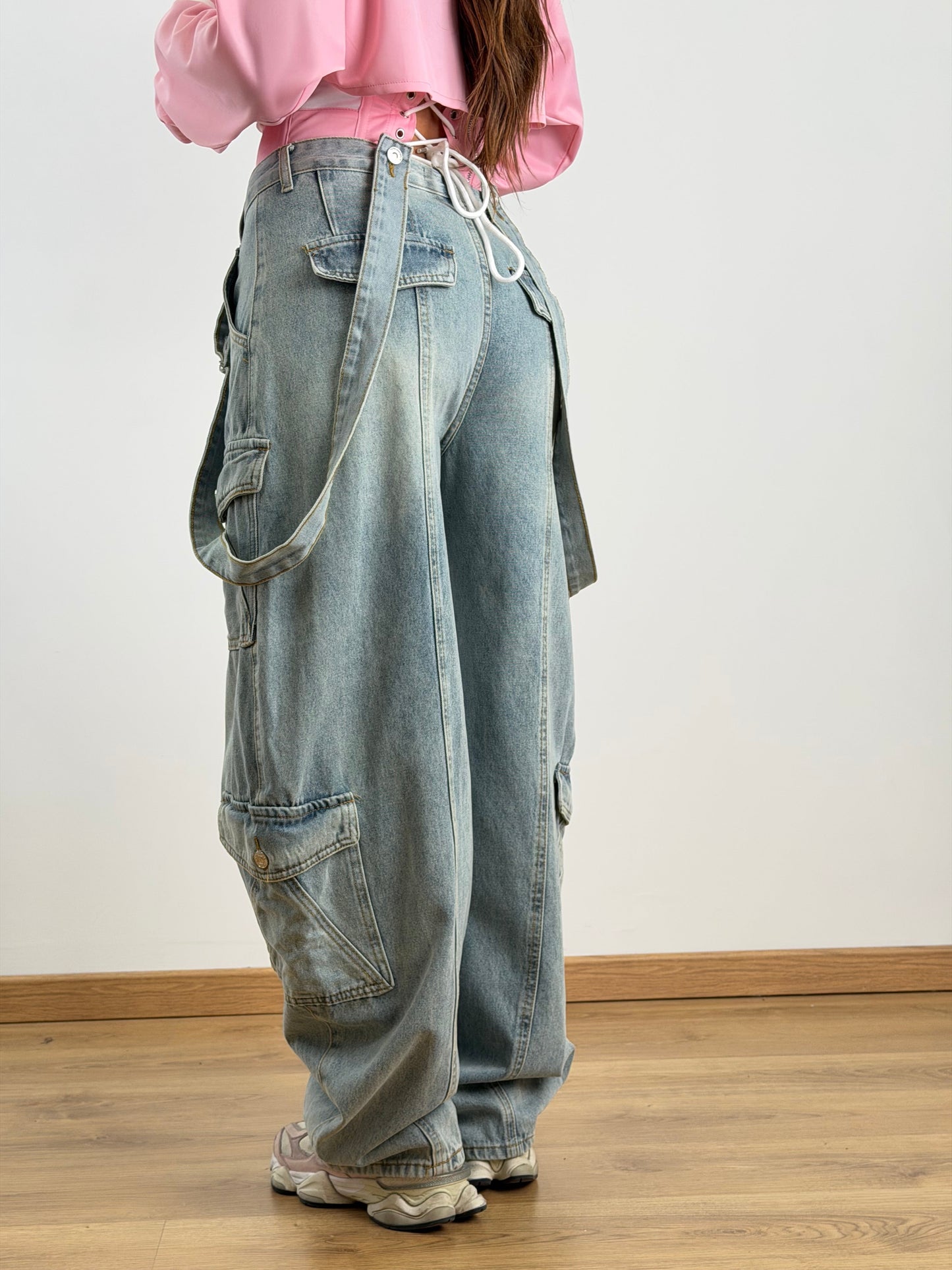 Pantaloni salopette 2048