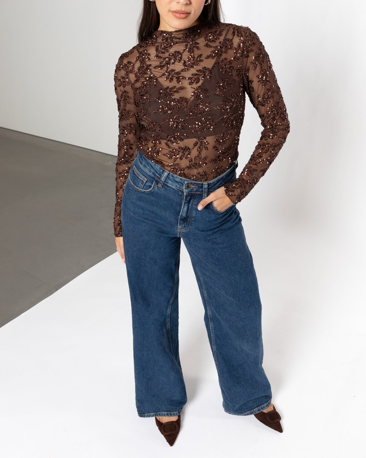 SEQUINS SMALL LEAF TOP BRUIN