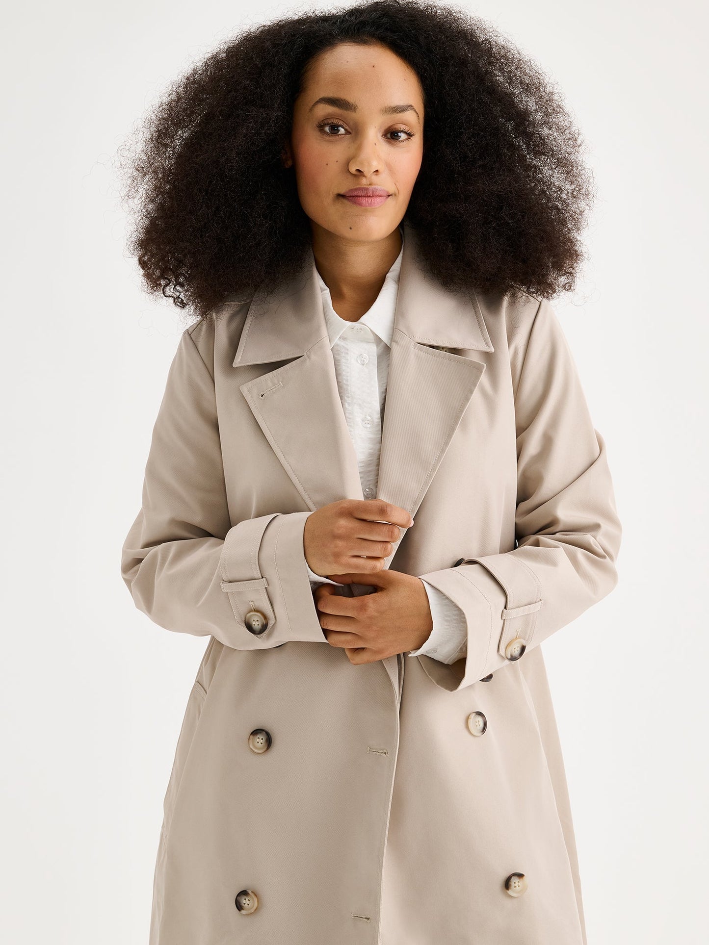 Alessia™ – Gabardina Midi Clásica