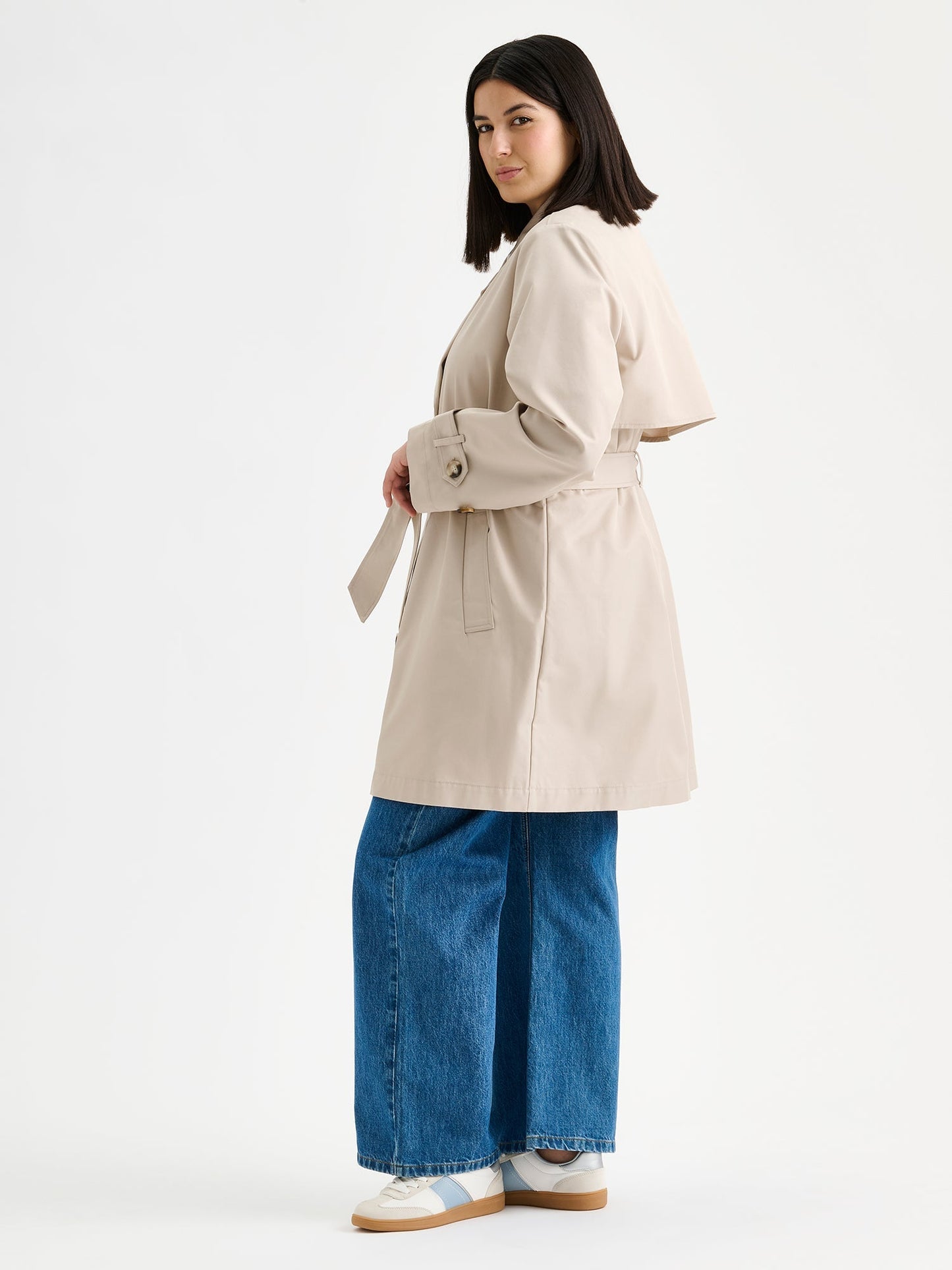 Alessia™ – Gabardina Midi Clásica