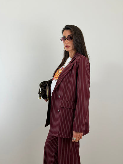 Tailleur bordò gessato 30990.