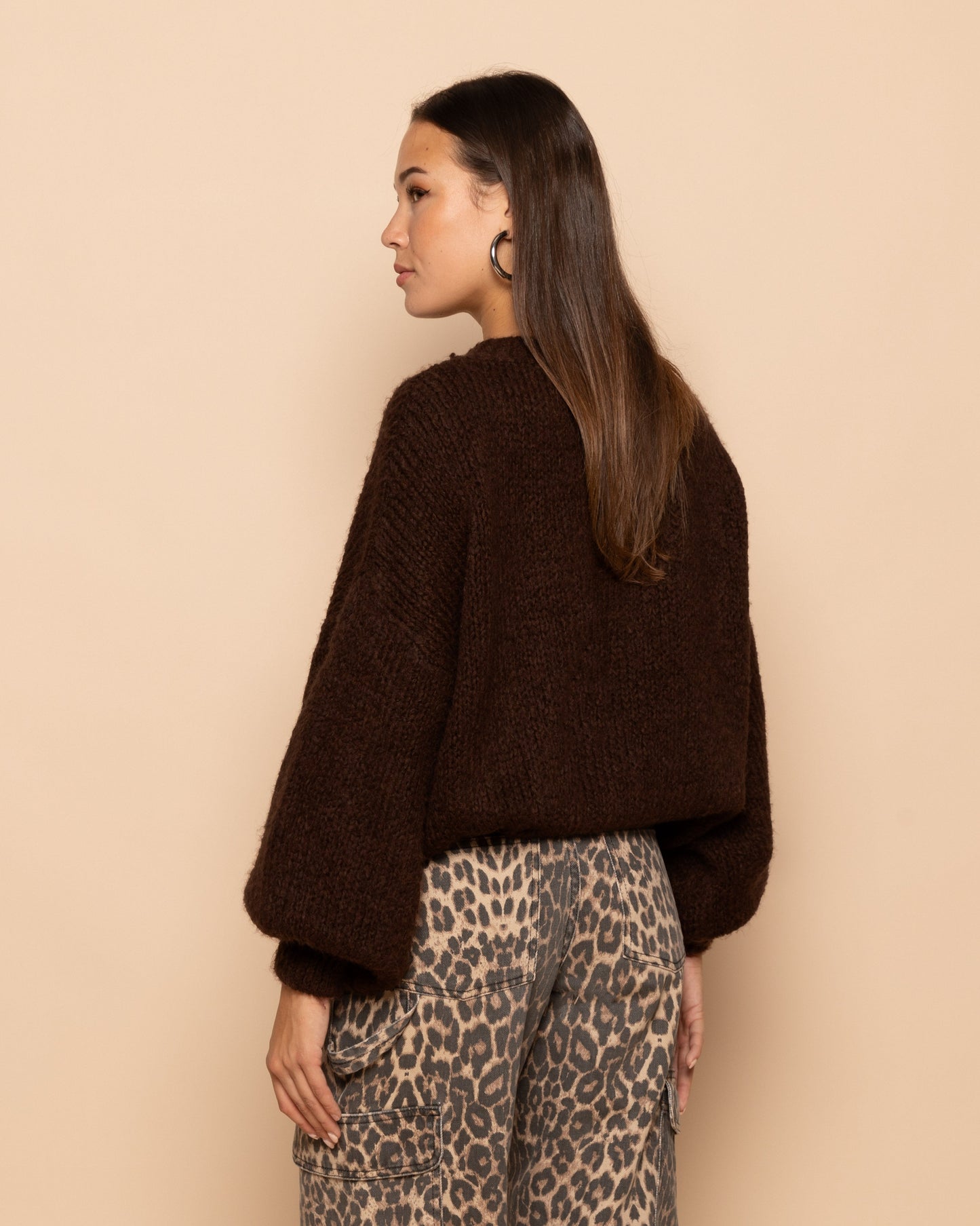 JAMIE KNIT DONKERBRUIN