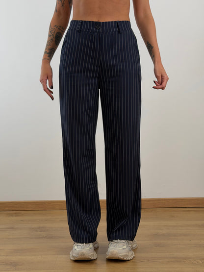 Tailleur blu gessato 30990.