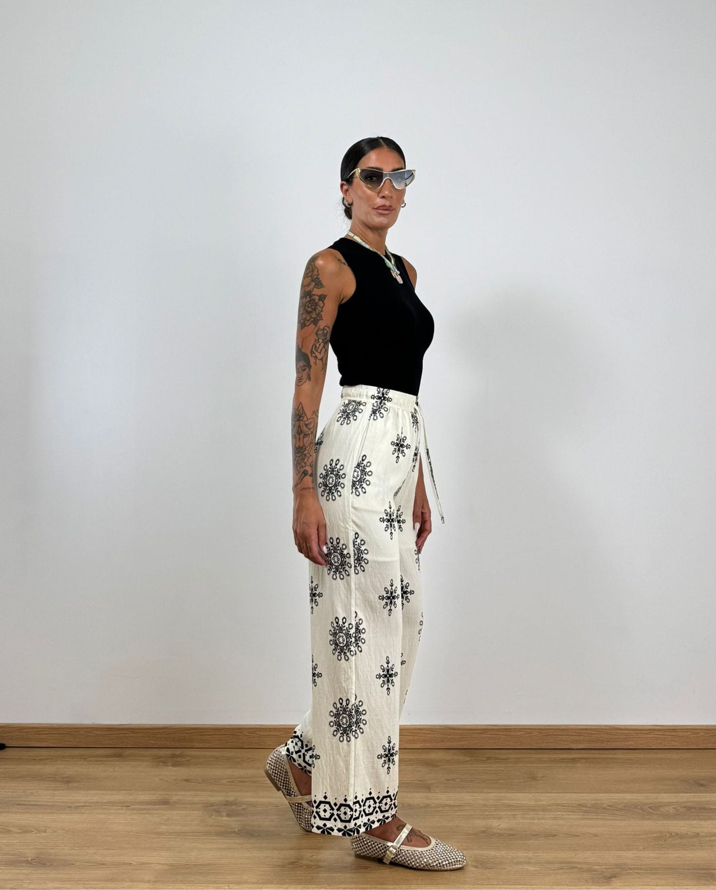 PANTALACCIO RICAMI BEIGE 19256