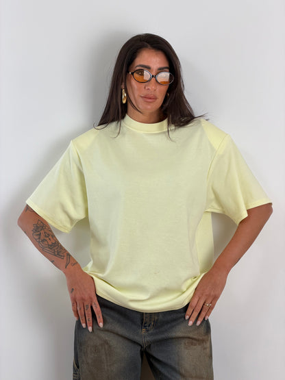 T-shirt gialla ampia H10722