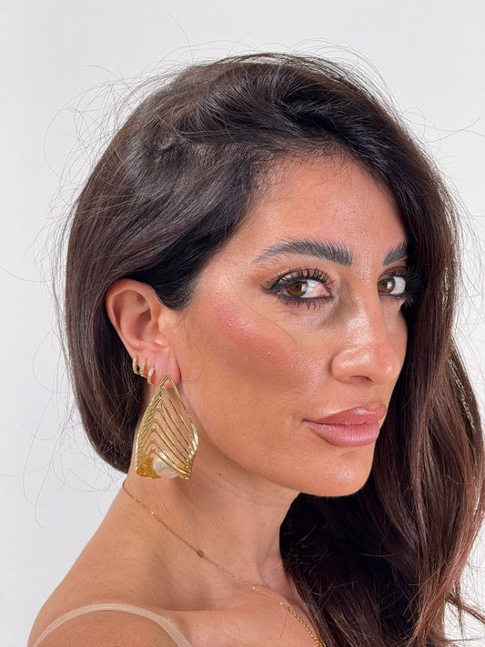 Orecchini oro piramide con perla