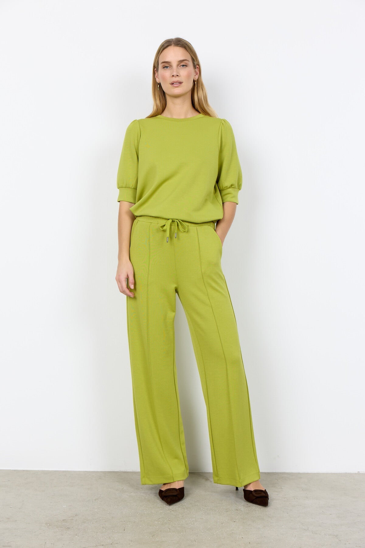 Elena™ – Blusa de Felpa con Mangas Cortas Verde