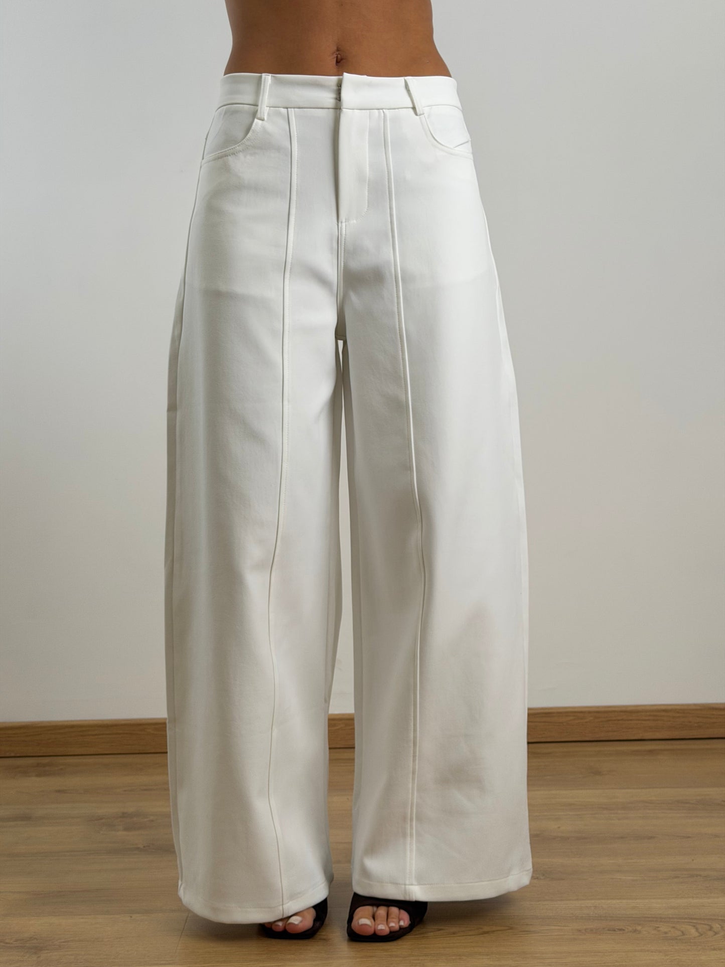 Pantaloni White W50167