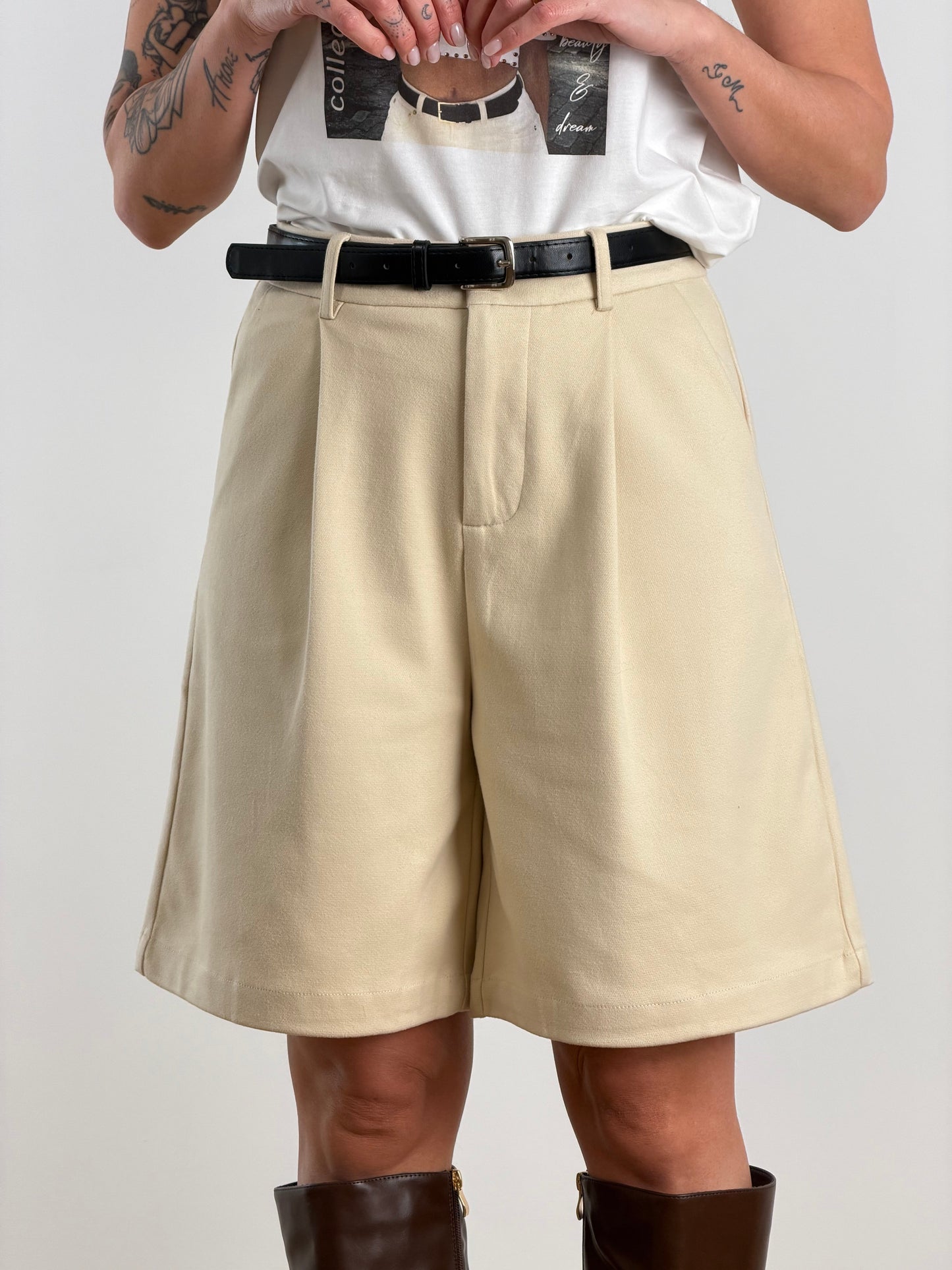 Bermuda crema 5445