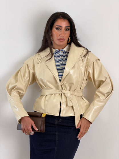 Chiodo beige ecopelle con stringhe 80773