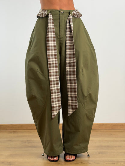 Pantaloni verde militare TR8912