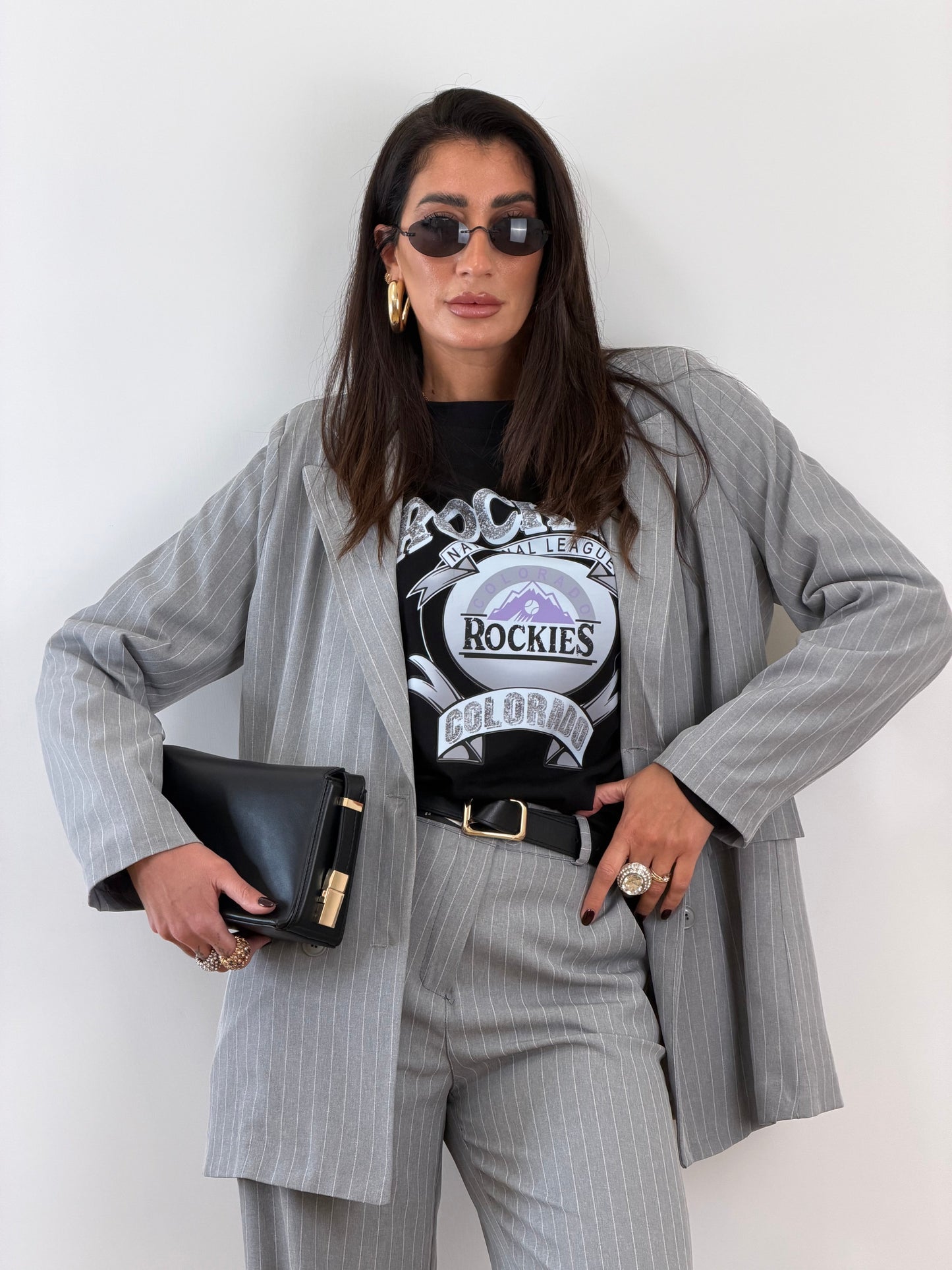Tailleur grigio gessato 30990.