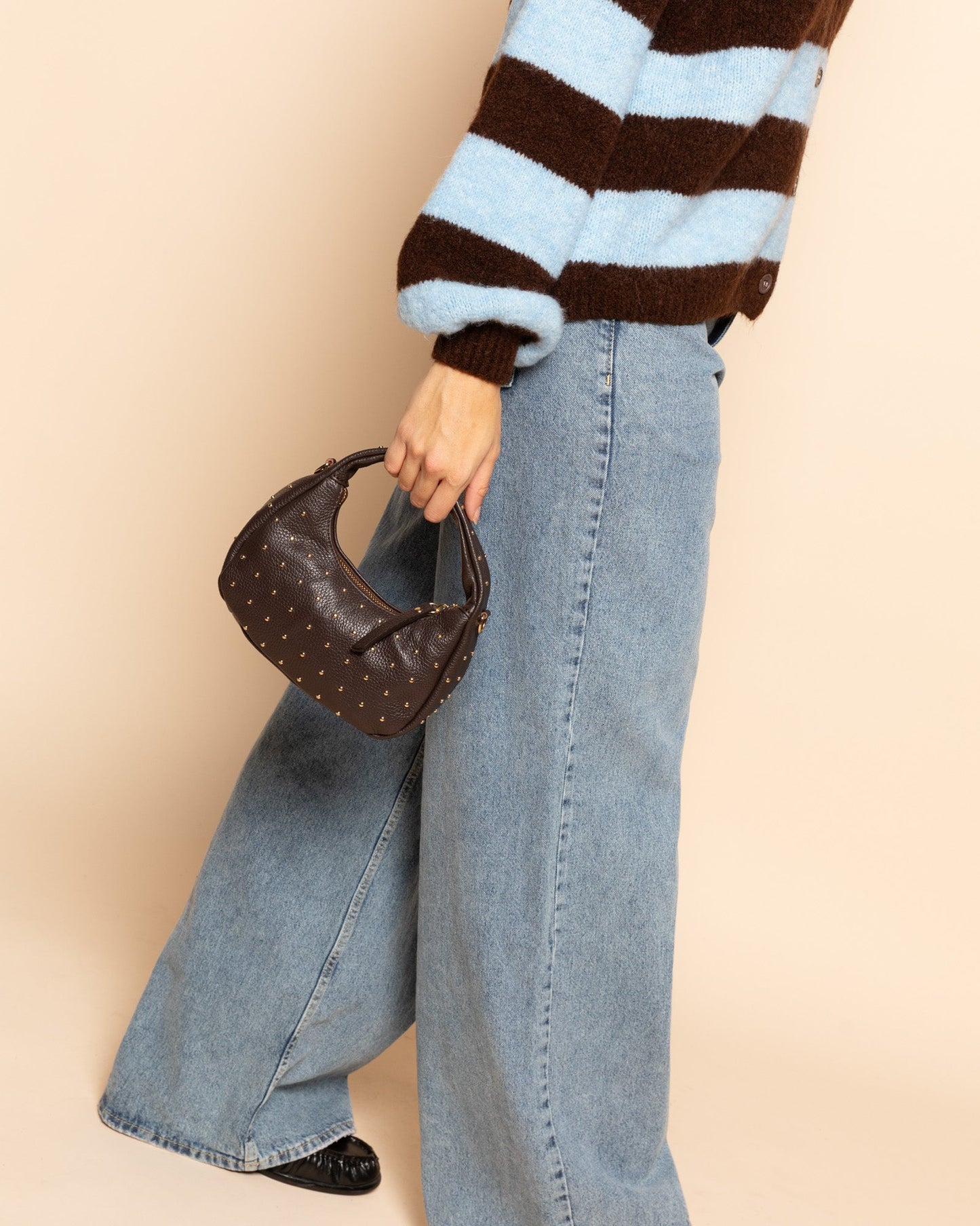 ROSALIE STUD BAG BRUIN