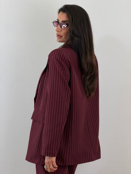 Tailleur bordò gessato 30990.