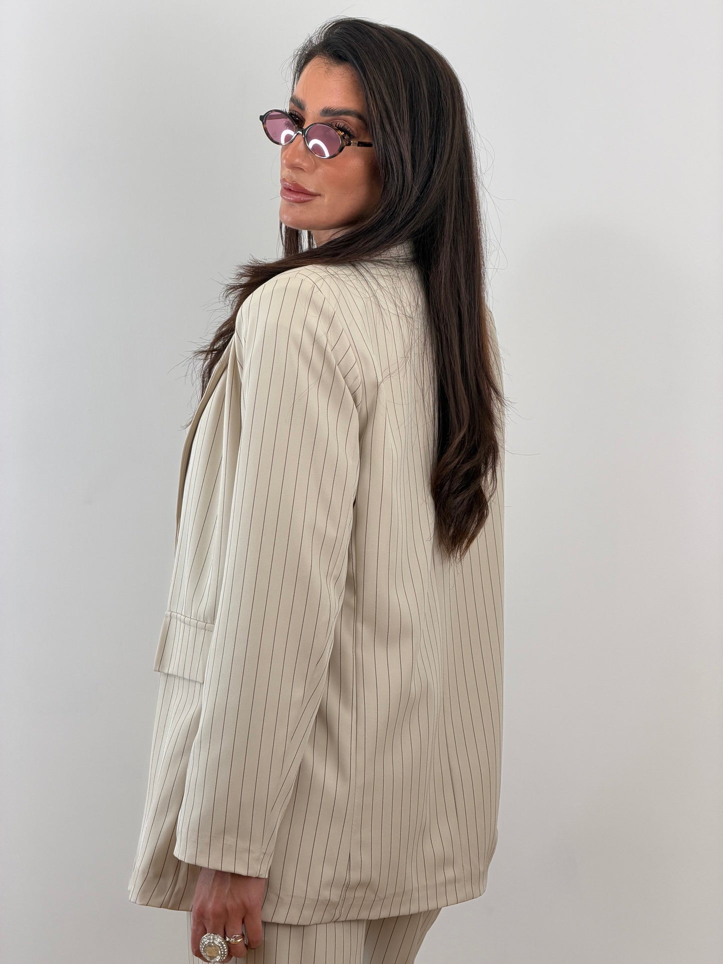 Tailleur crema gessato 30990.