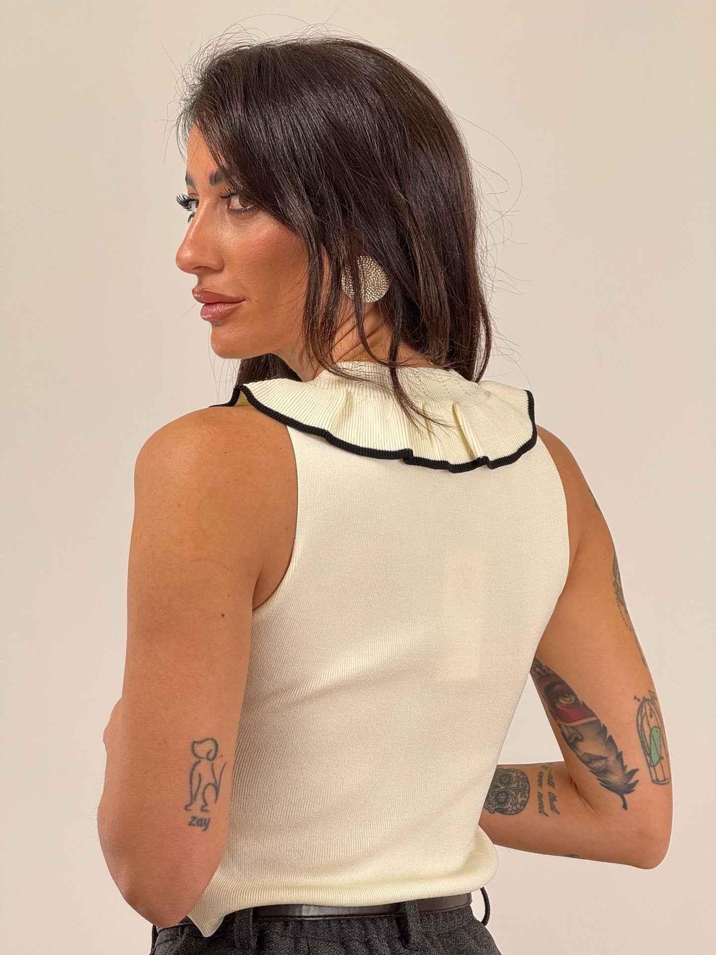Gilet con colletto e bottoni PL11380