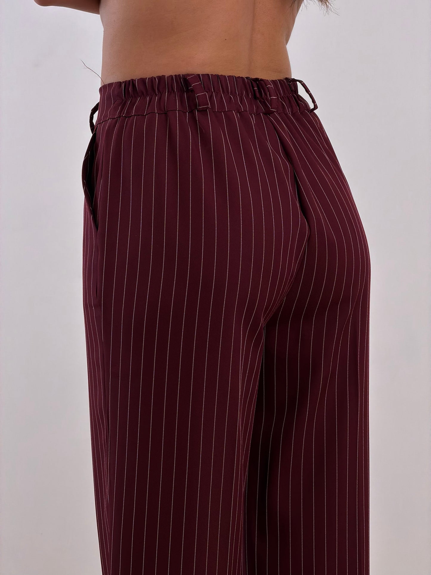 Tailleur bordò gessato 30990.