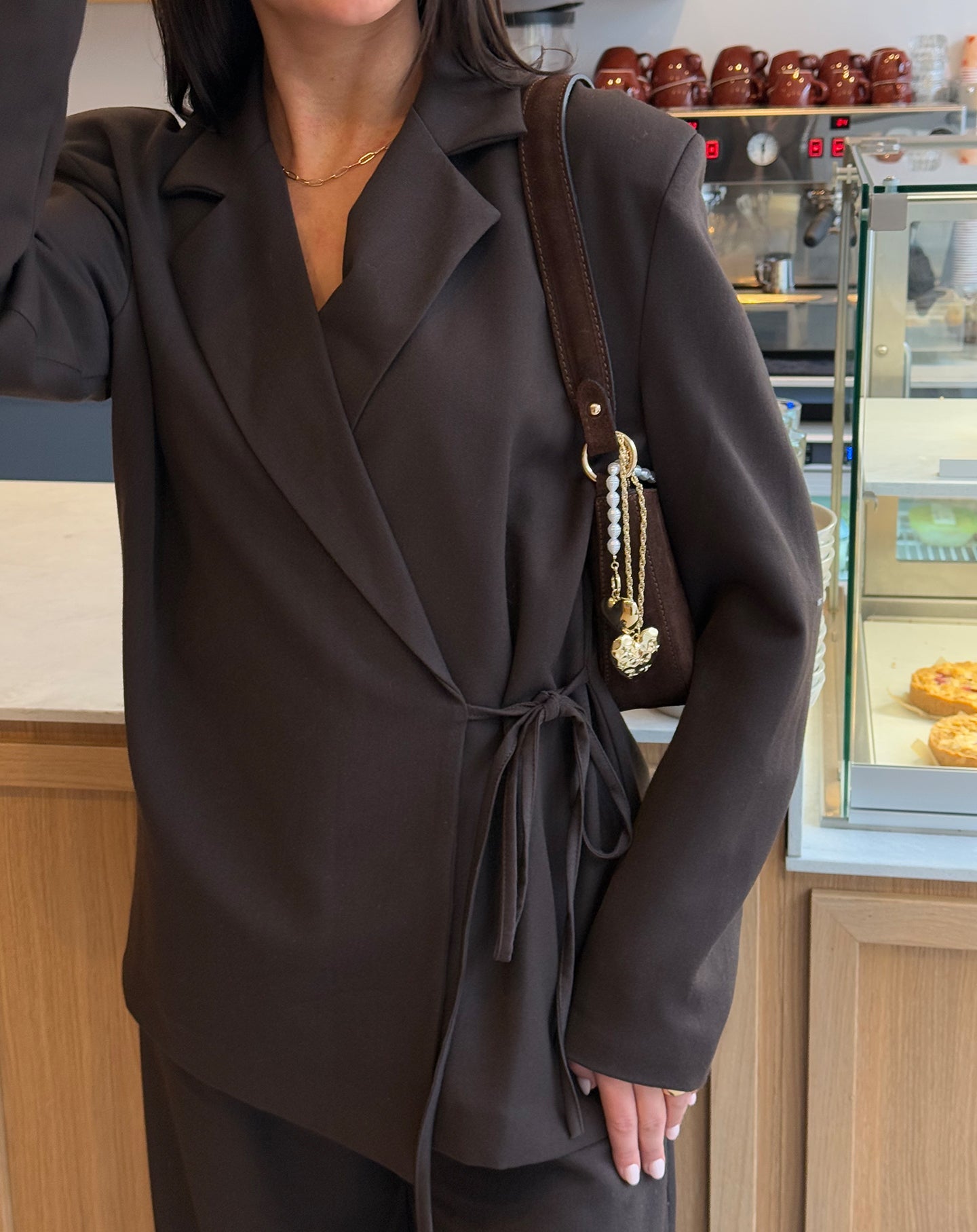 IRIS WRAP UP BLAZER DONKERBRUIN