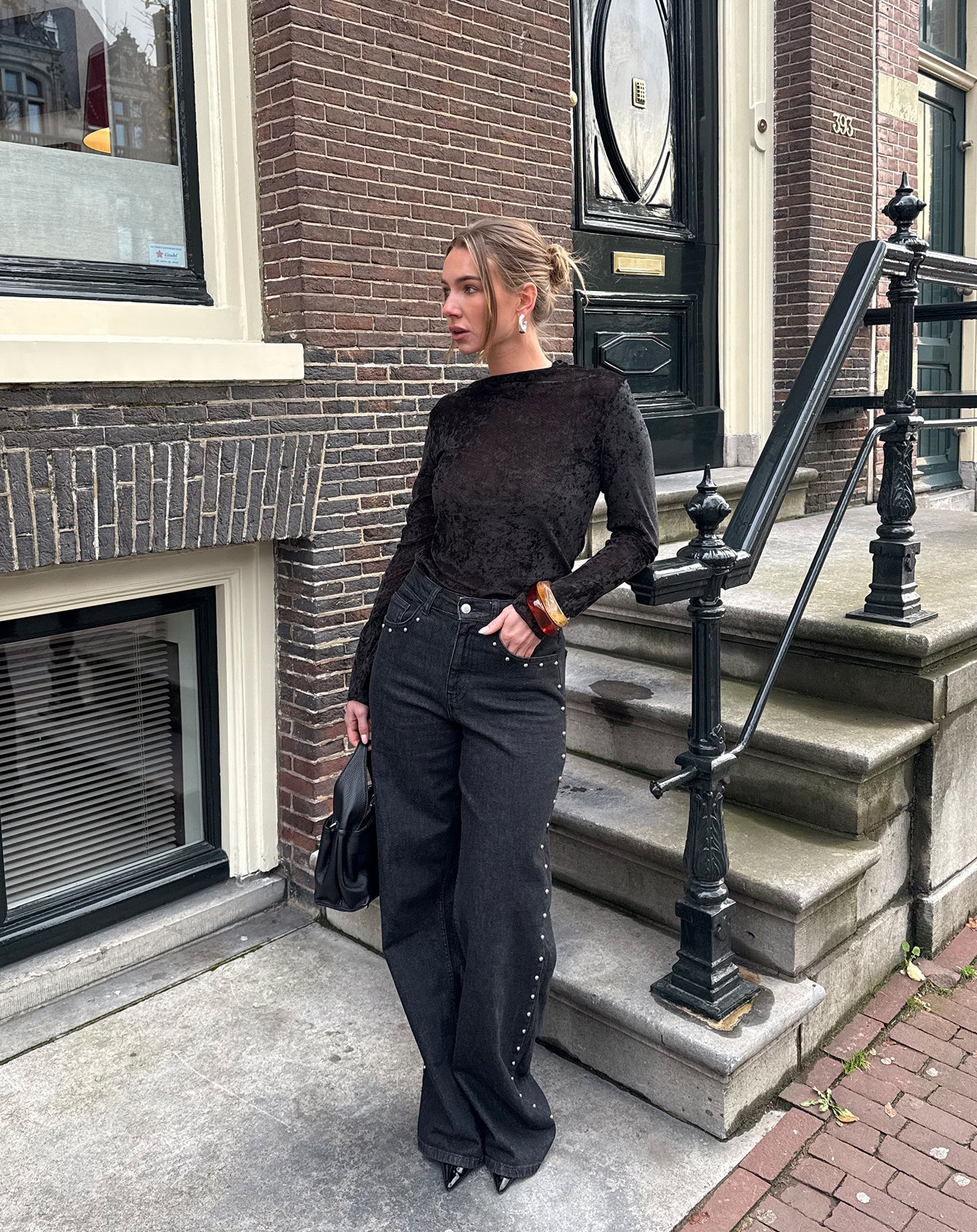 VELVET COL TOP ZWART
