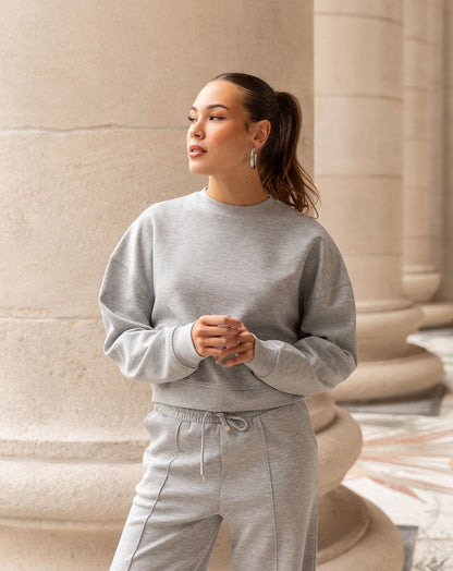 SCUBA CROPPED SWEATER LICHTGRIJS