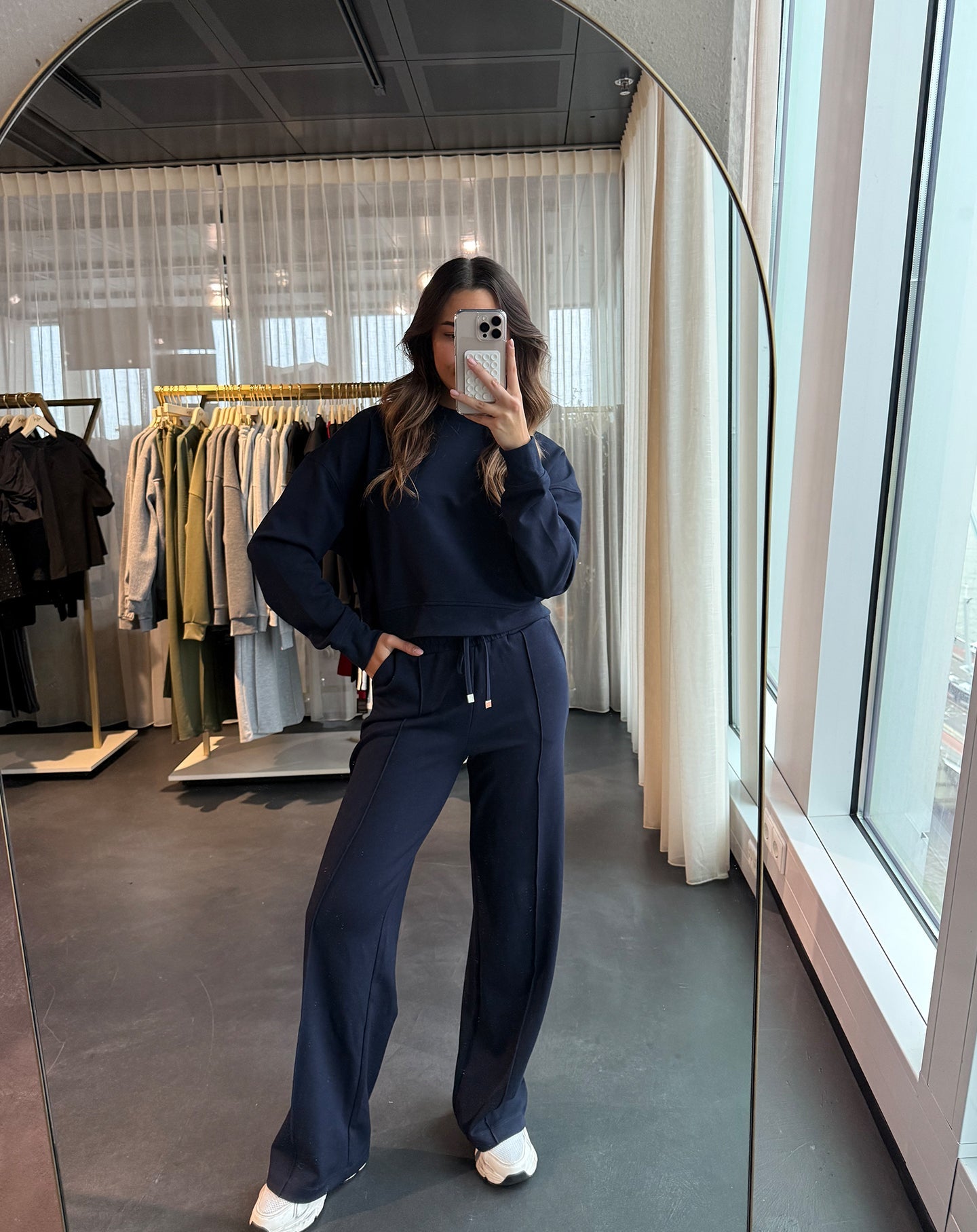 SCUBA PINTUCK PANTS MARINEBLAUW