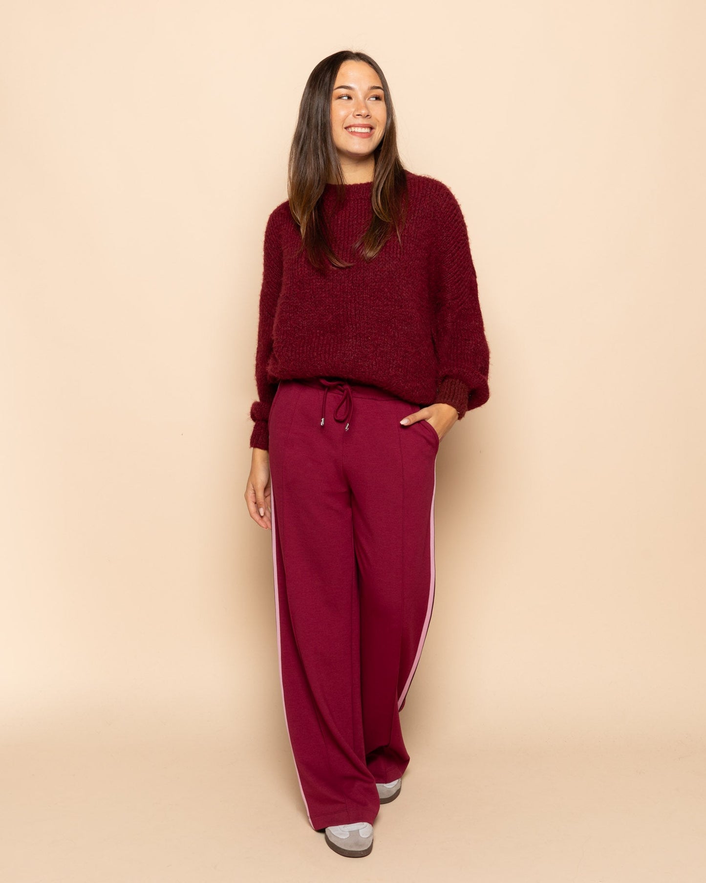 SCUBA PINTUCK TAPE PANTS TALL BURGUNDY